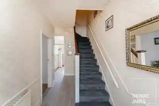 118 Upsdell Avenue, photo 2