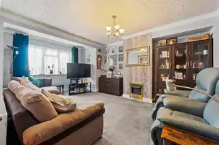 118 Winchcombe Road, photo 2