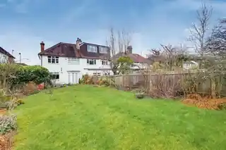 118 Winchmore Hill Road, photo 2
