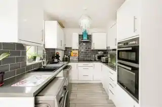 119 Cornwallis Road, photo 4