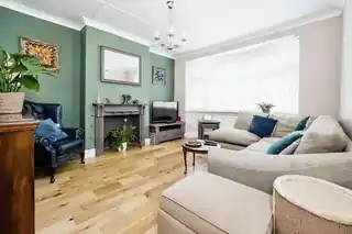 11A Durham Avenue, photo 2