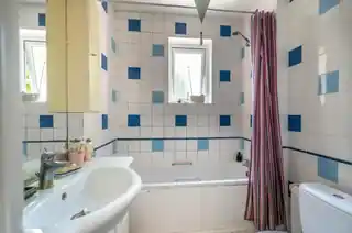 11A Ivy Road, photo 3