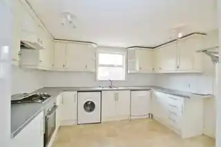 11A Vernon Road, photo 2