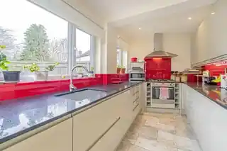 12 Abinger Gardens, photo 3