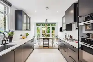12 Alexandra Road, photo 4