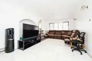 12 Arden Crescent, photo 3