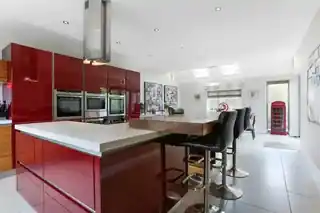 12 Arundel Road, photo 3
