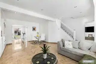 12 Ashford Crescent, photo 2