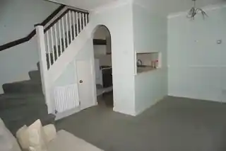 12 Ashlyns Way, photo 3