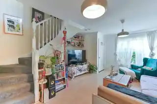 12 Ashmore Close, photo 2