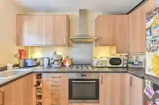 12 Ashmore Close, photo 3