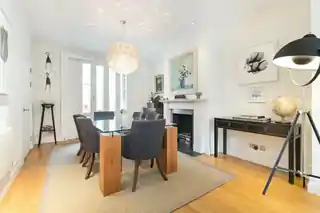 12 Ashworth Road, photo 3