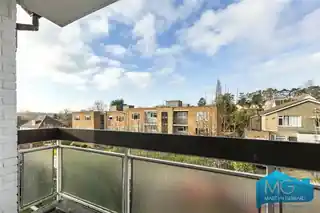 12 Baronsmere Court, photo 4