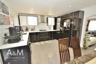 12 Barrington Close, photo 4