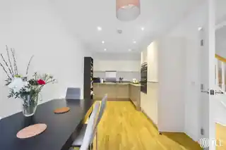 12 Bathurst Square, photo 4