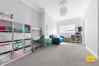 12 Bazile Road, photo 3