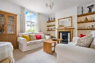 12 Blandford Road, photo 3