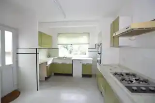 12 Bryanston Avenue, photo 2