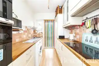12 Cambridge Avenue, photo 2