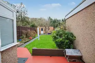 12 Carlyon Close, photo 2