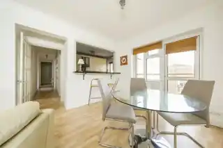 12, Carrington Lodge, Sheen Road, photo 2