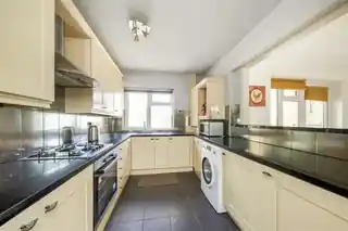 12, Carrington Lodge, Sheen Road, photo 3