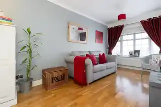 12 Catherines Close, photo 3