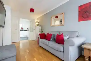12 Catherines Close, photo 4