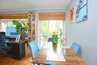 12 Cherry Croft Gardens, photo 3