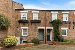 12 Chichester Mews, photo 2