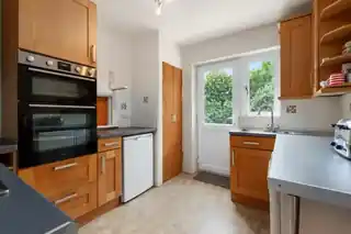 12 Copse Hill, photo 4