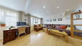 12 Craigweil Close, photo 3