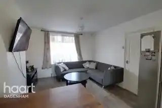 12 Croppath Road, photo 4