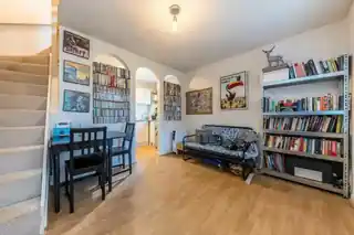 12 Glen Walk, photo 2
