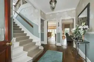 12 Green Lane, photo 3