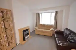 12 Hartfield Road, photo 4