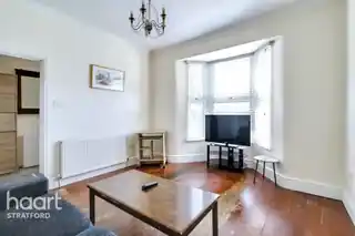 12 Hartland Road, photo 4
