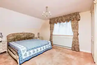 12 Hendon Avenue, photo 4