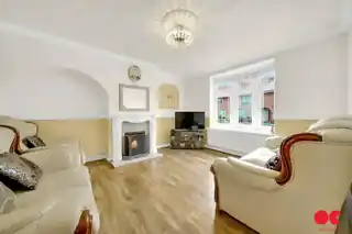 12 Homestead Road, photo 2