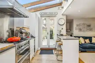 12 Kathleen Road, photo 3