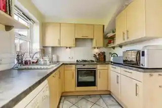12 Laidlaw Drive, photo 2