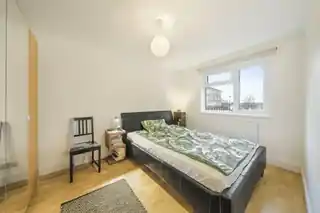 12 Lockwood Close, photo 4