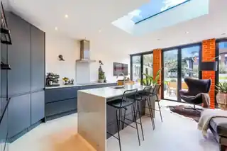 12 Lumley Road, photo 2
