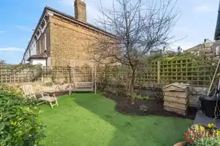 12 Lynton Road, photo 4