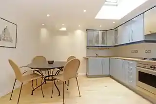 12 Mansfield Place, photo 3
