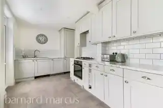 12 Mill Close, photo 4