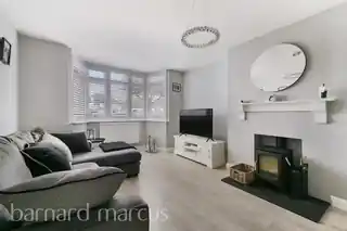 12 Mill Close, photo 2