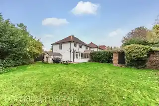 12 Mill Close, photo 3