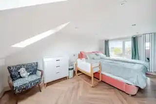 12 Milton Road, photo 3