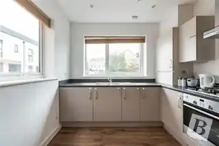 12 Morgan Crescent, photo 4